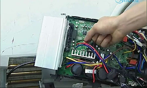 乳山美的空调电话是多少